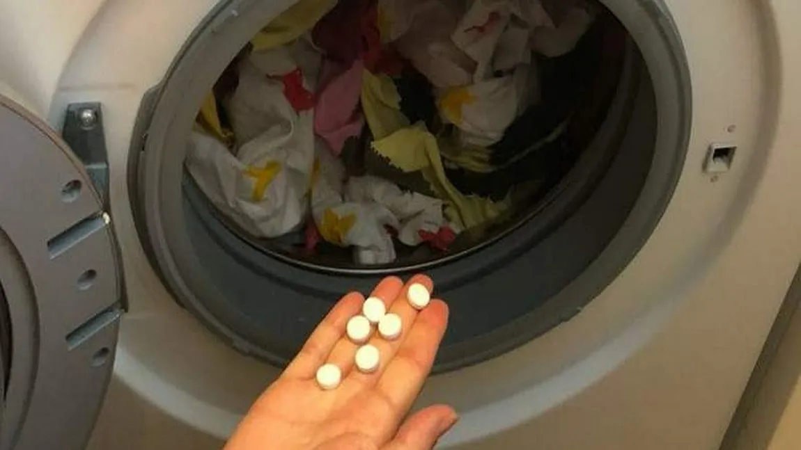 Adaugă o aspirină în mașina de spălat. Rezultatul este uimitor. Trucul care a dat pe spate toate româncele