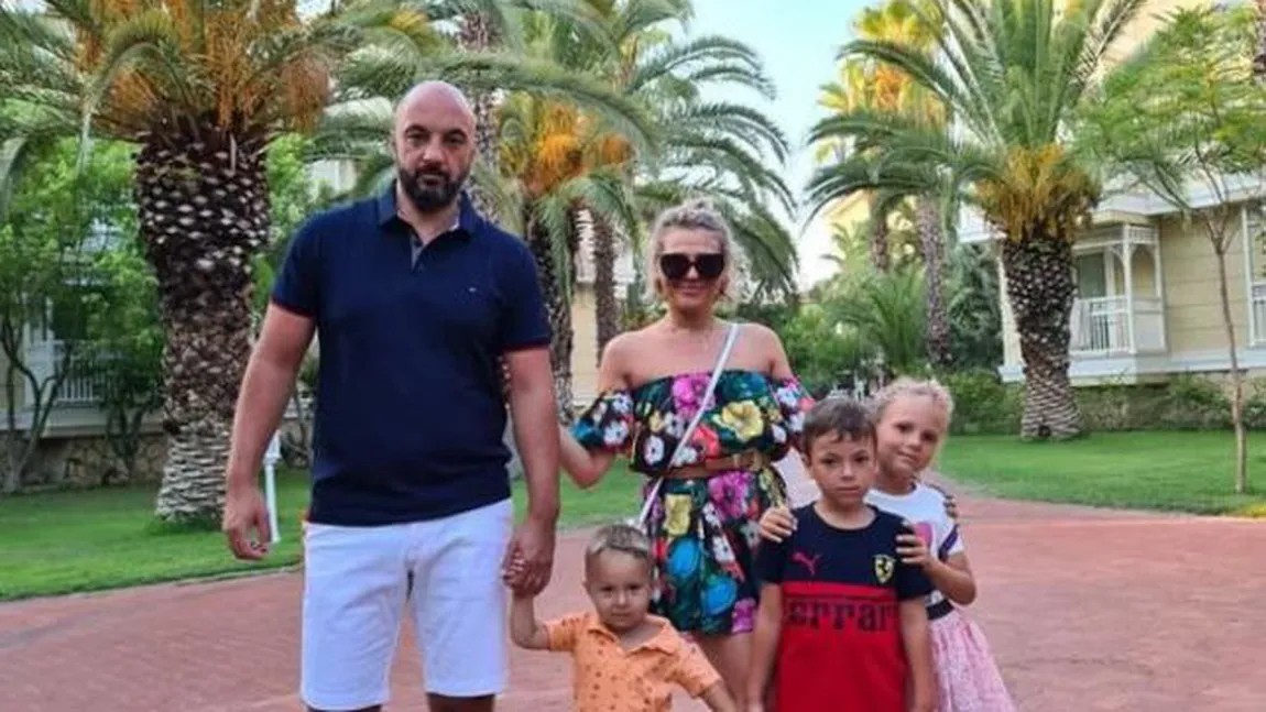 Mirela Vaida, cerută în căsătorie a doua oară. Cum a reacţionat prezentatoarea