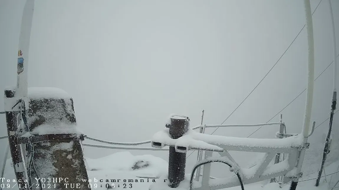 Prognoza meteo. Val de aer rece peste România. Ninsori la munte, ploi în restul ţării