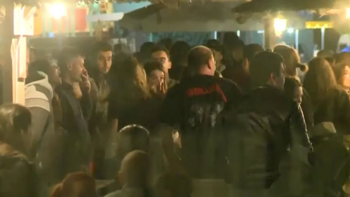 Petrecere într-un club din Centrul Vechi al Capitalei, oprită de Poliţie. S-au dat amenzi de mii de lei