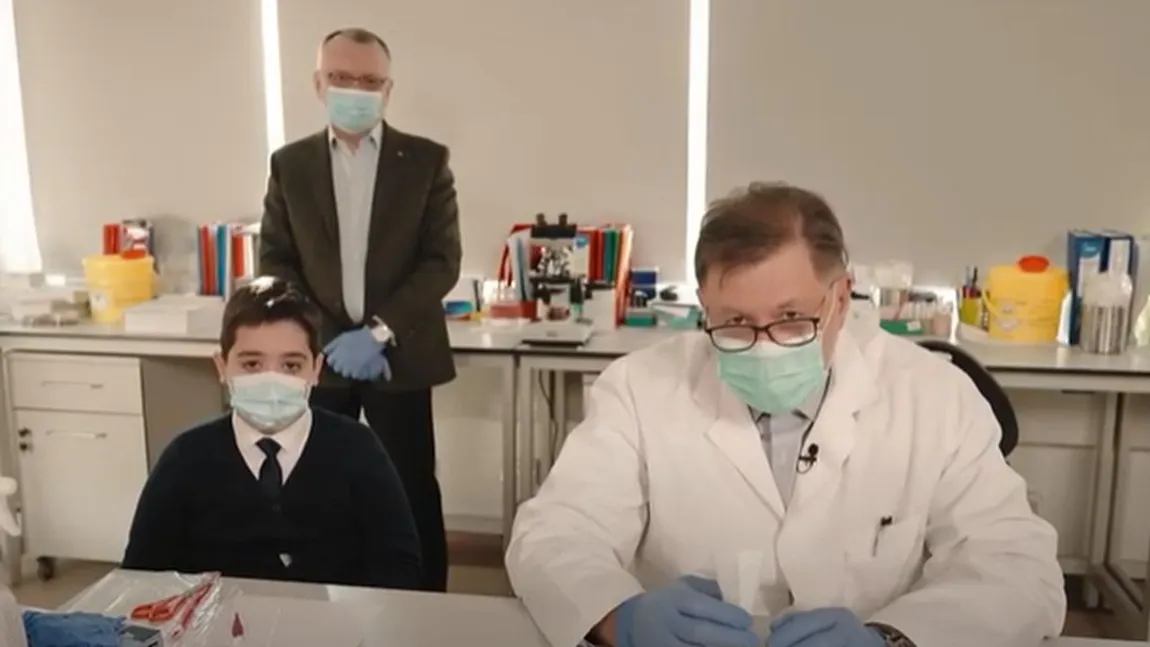 Alexandru Rafila arată pas cu pas cum se face corect testul Covid din salivă la copii - Ghid de utilizare VIDEO