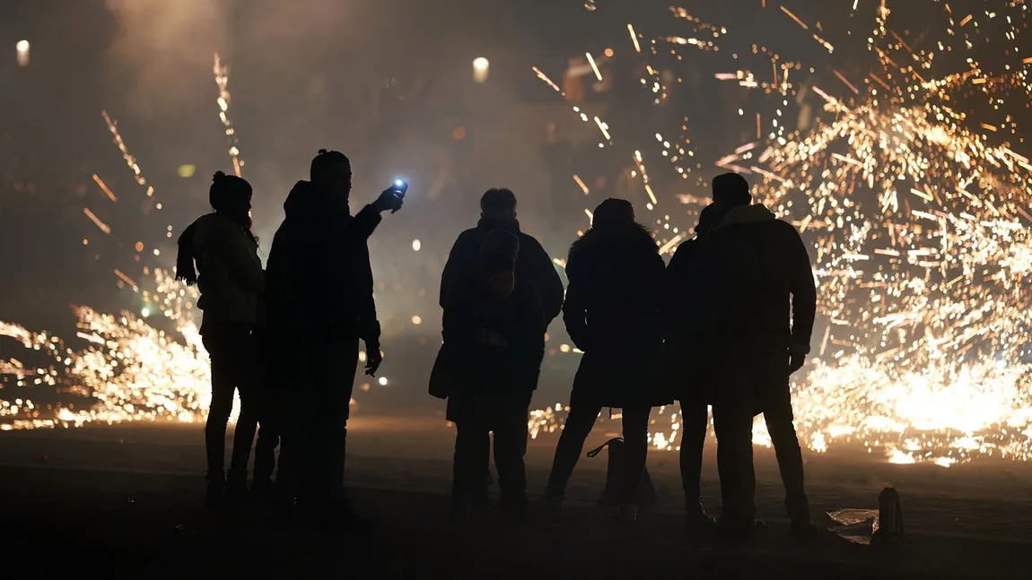 Germania vrea să restrângă petrecerile de Anul Nou la maxim 10 persoane. Măsura vizează inclusiv reuniunile în locuinţe private