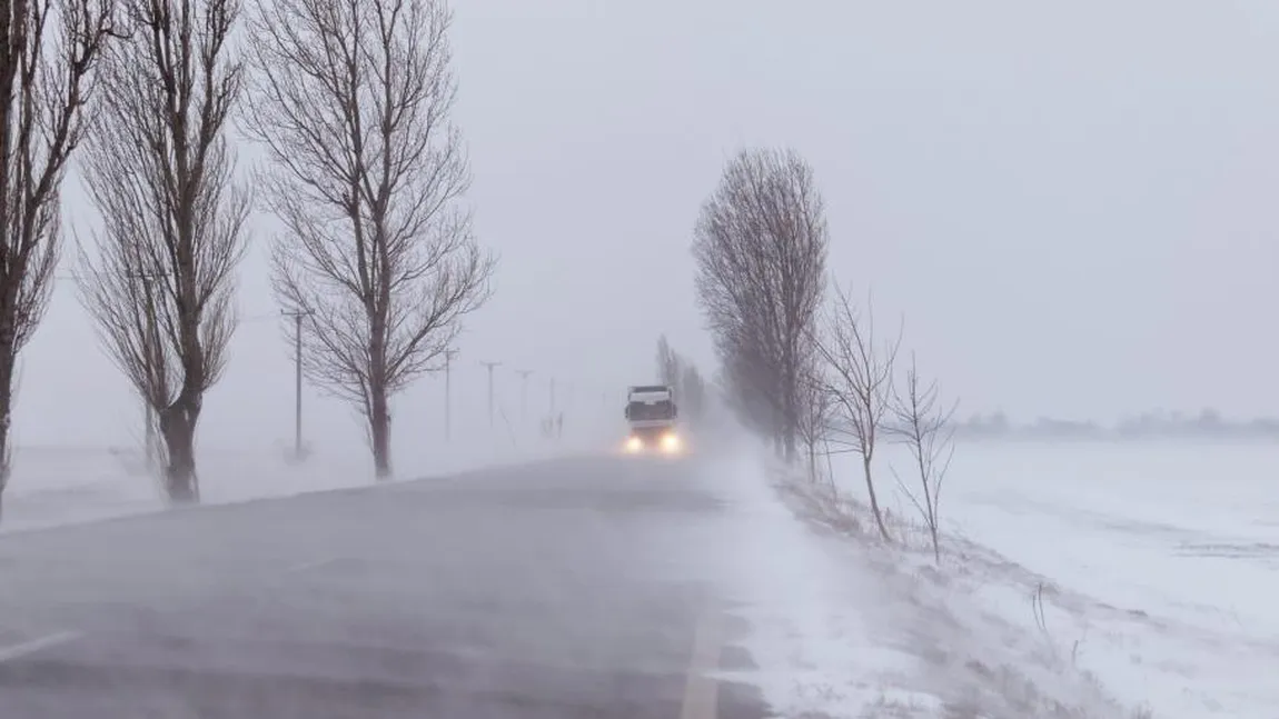 Alerte meteo cod galben de ninsori abundente, viscol şi polei. Este vizat şi Bucureştiul