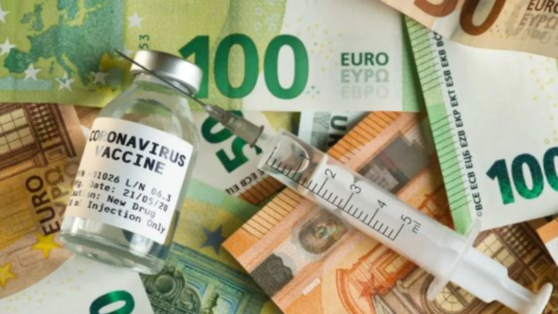 Bani pentru pensionari de Sărbători. 300 de euro pentru persoanele de peste 60 de ani care se vaccinează