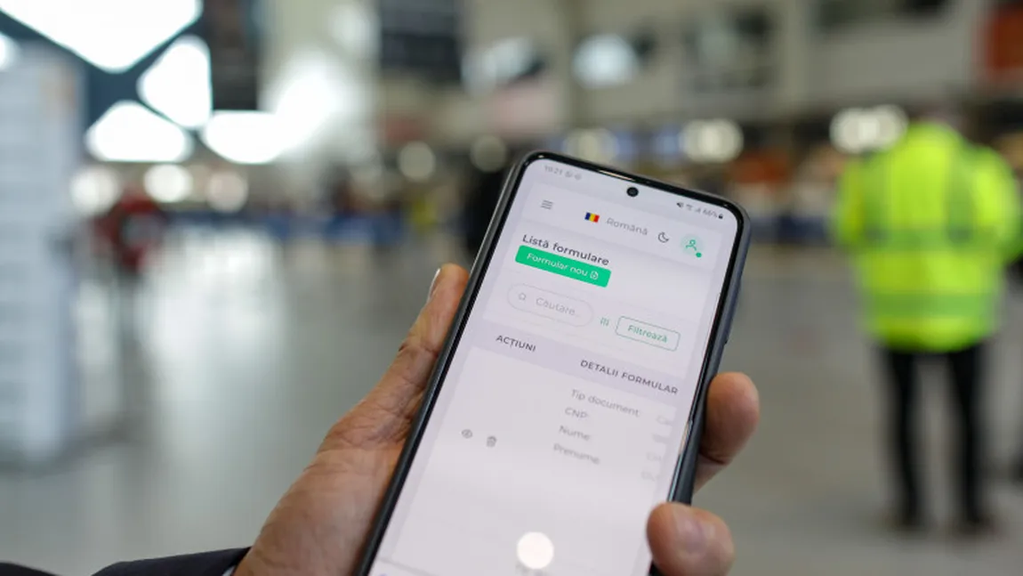 Mii de români amendaţi pentru că nu au completat sau au completat greşit formularul digital PLF la intrarea în ţară