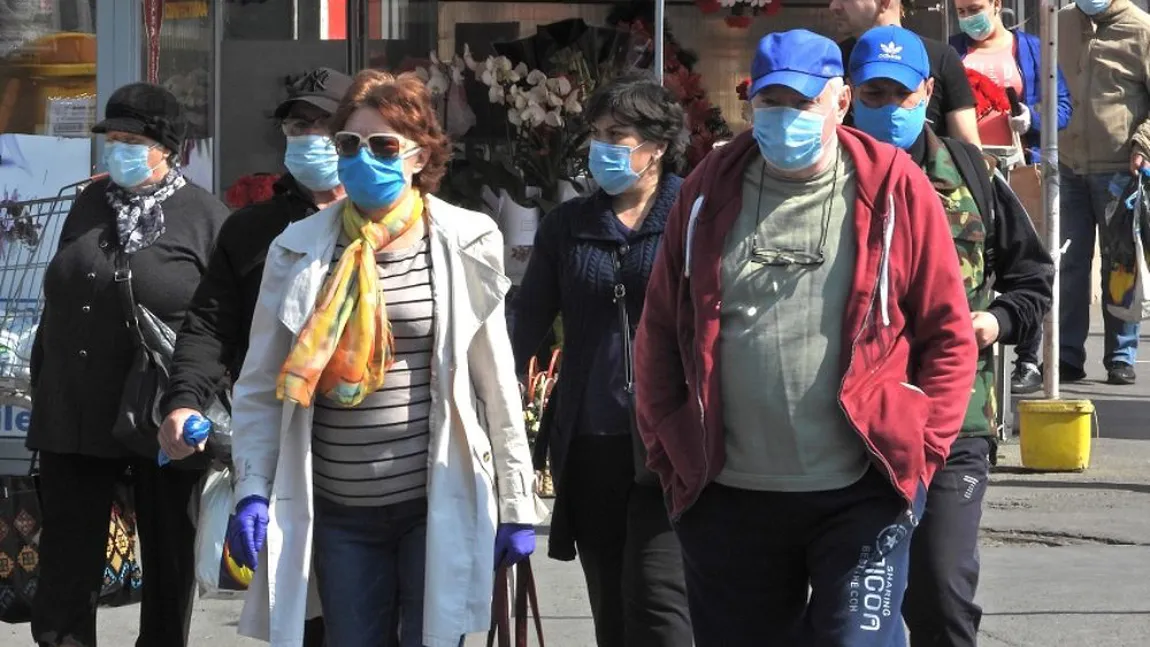 Prima şedinţă de Guvern din 2022 pe tema pandemiei, în România. Premierul Ciucă anunţă că purtatul măştii afară ar putea fi din nou obligatoriu, peste tot în ţară