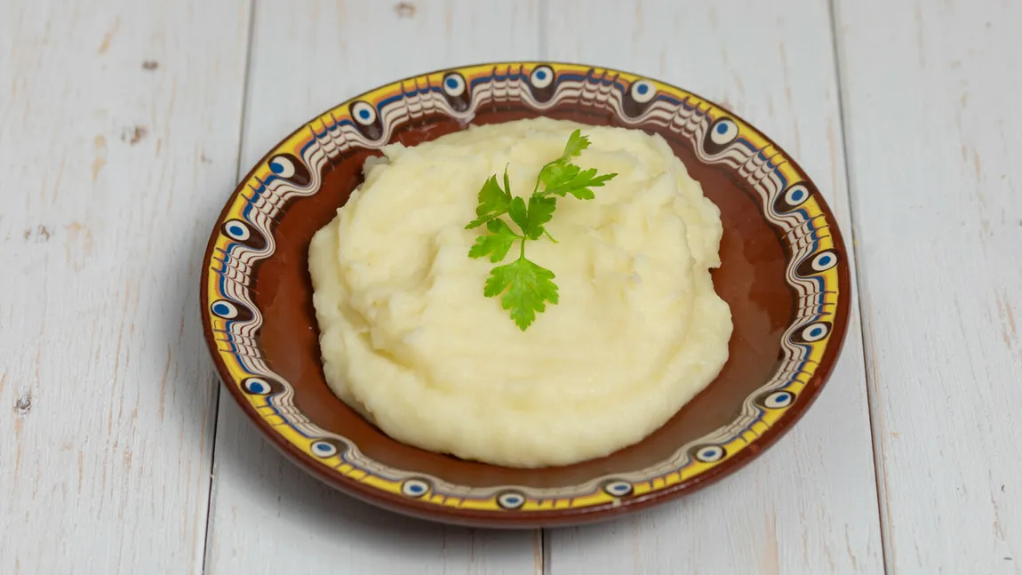 Secretul piureului de cartofi. Multe gospodine fac această greşeală