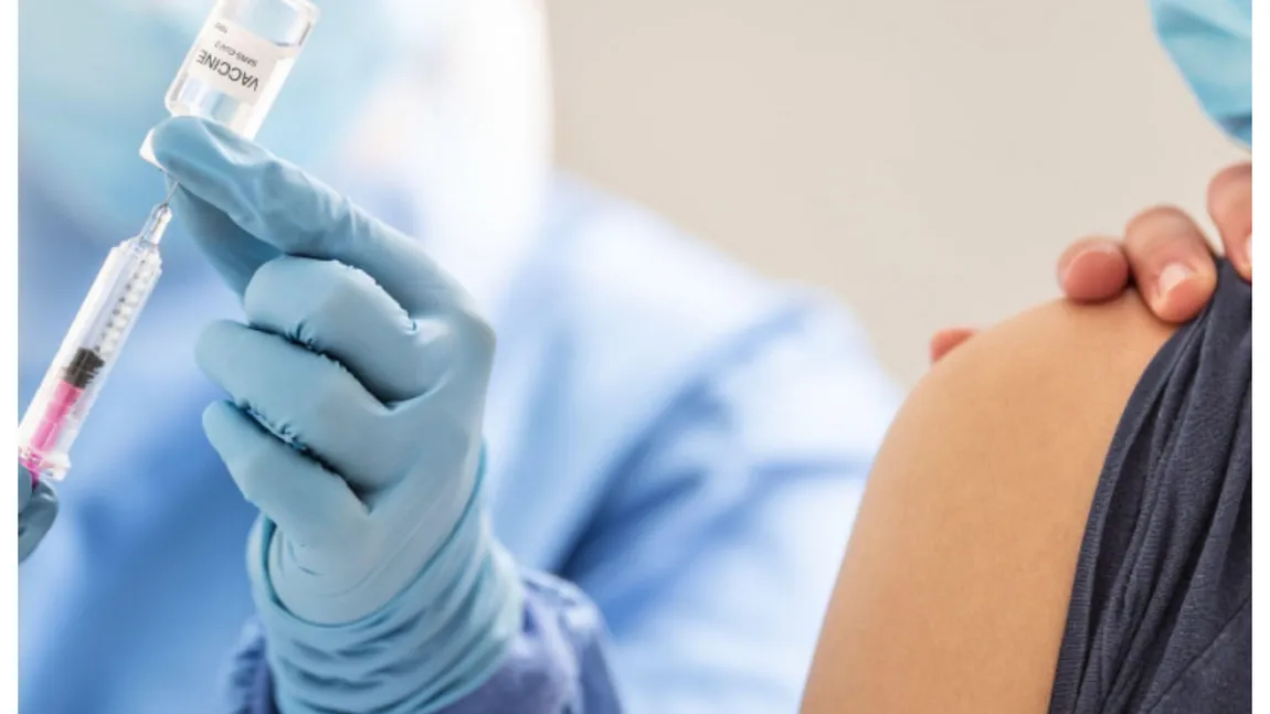 Vaccinarea obligatorie împotriva COVID în multe state din Europa. Amenzi costisitoare pentru cei care refuză