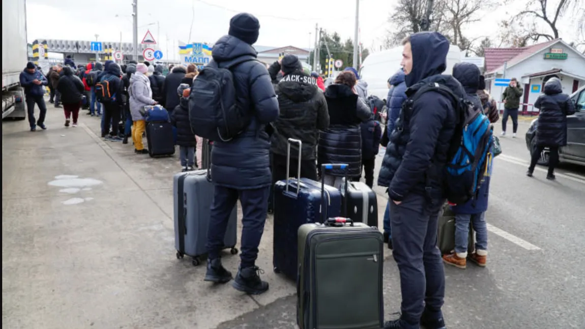 Primii refugiați ucraineni au ajuns în România. Primarul din Sighetu Marmației: Nu sunt cereri de găzduire, ei vor să ajungă în Polonia și Cehia