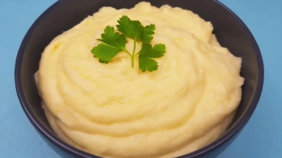 Ingredientul - minune care face piureul de cartofi să aibă un gust delicios. Uite cum să îl prepari ca la carte