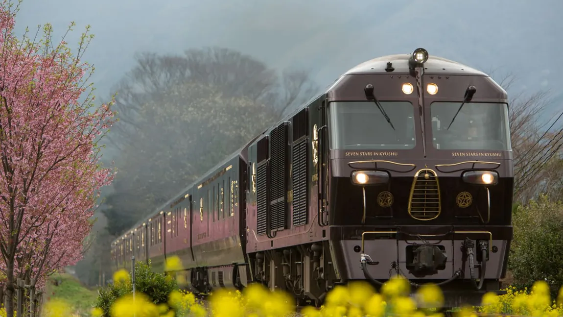 Călătorie de lux cu singurul tren de 7 stele din lume. Detalii nemaiauzite despre fabuloasa garnitură unde o singură călătorie ajunge la preţul exorbitant de 12.500 de euro FOTO şi VIDEO