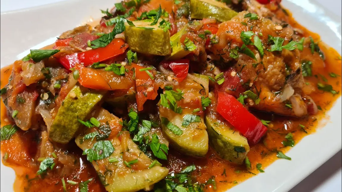 Meniu de post de la mânăstire: ghiveci călugăresc şi gogoşi pufoase şi delicioase