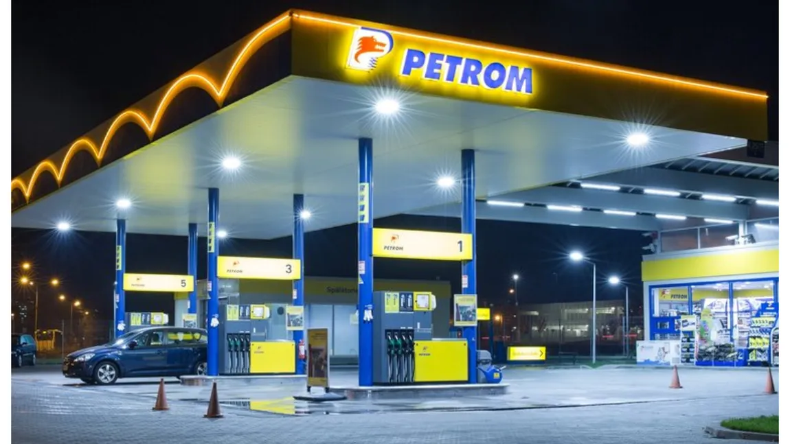 Preţ benzină 18 martie 2022. Cât costă un litru de carburant, a treia zi consecutivă de ieftinire
