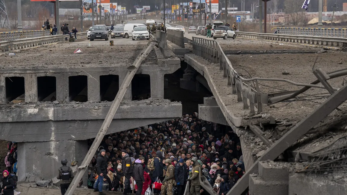 Pierderile de infrastructură ale Ucrainei se ridică la 119 miliarde de dolari. PIB-ul s-a prăbuşit la jumătate faţă de valoarea de dinainte de război