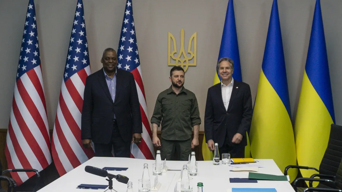 Război în Ucraina, ziua 61. SUA vor oferi un ajutor militar de 700 de milioane de dolari Ucrainei şi aliaţilor regionali. Cinci gări au fost bombardate în Ucraina
