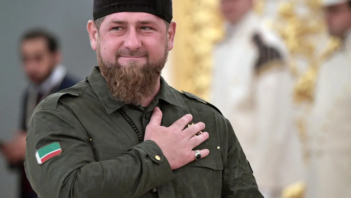 Ramzan Kadîrov, liderul cecen, susţine că aproape 300 de puşcaşi marini i s-au predat şi au întors armele: 