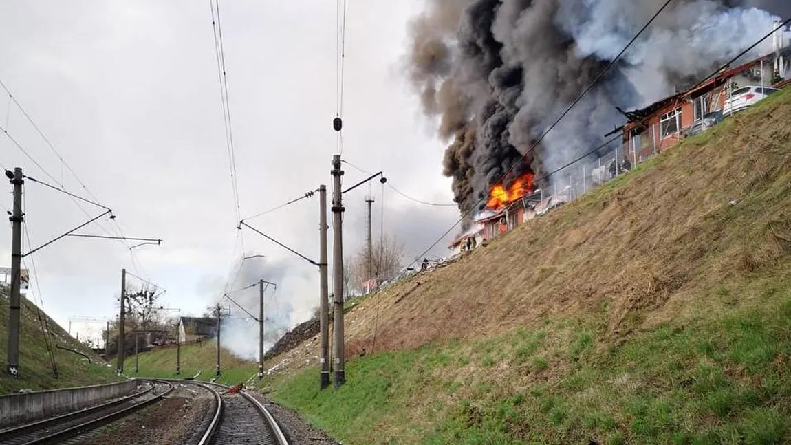 Ruşii au atacat cu rachete ghidate oraşul Lvov. Sunt cel puţin şase morţi şi 17 răniţi