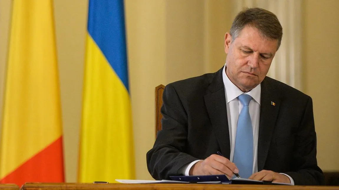 Klaus Iohannis a semnat! Legea care vizează milioane de români. Ce se întâmplă cu pensiile