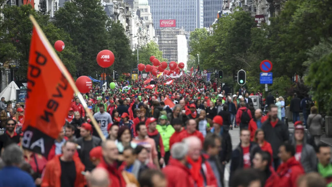 Protest cu 80.000 de oameni în stradă, la Bruxelles. Grevele au provocat haos în capitala Europei, toate cursele aeriene au fost anulate VIDEO