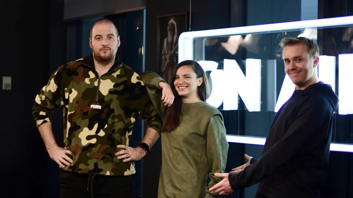 Matinalii de la Kiss FM au fost schimbaţi. Cine le va lua locul