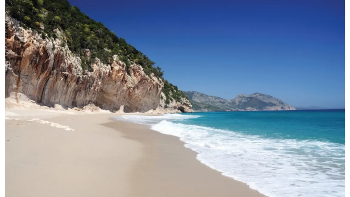 Descoperire şocantă pe o plajă din Italia: s-au găsit un rinichi şi un ficat. Cele două organe ar fi umane