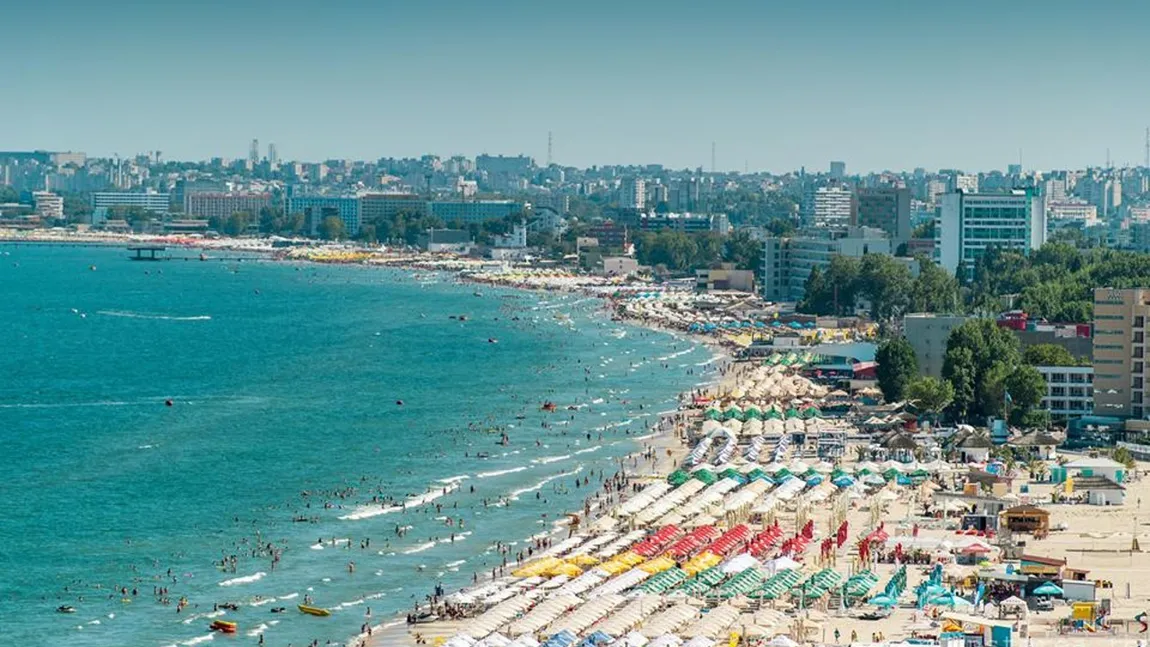 Tot mai săraci de la o lună la alta, românii nu-şi mai permit concedii la mare. Proprietar de complex turistic din Mamaia: 