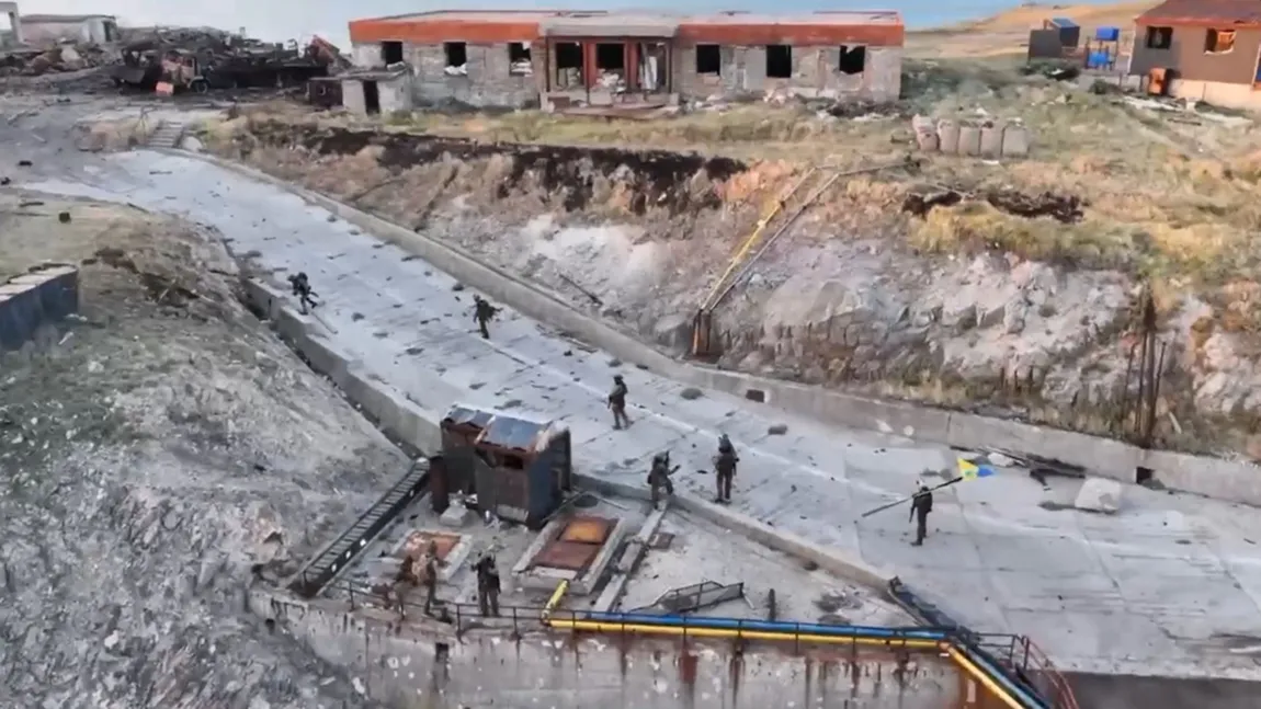 Un comando ucrainean a descins pe Insula Şerpilor. Ruinele lăsate în urmă de Rusia VIDEO