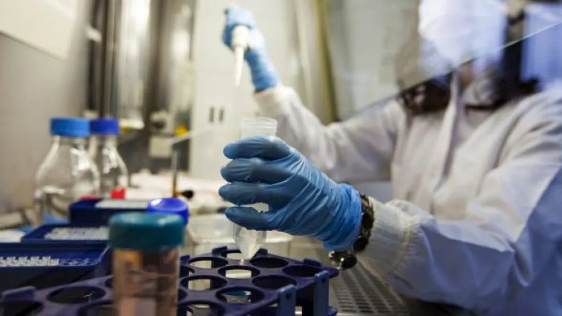 Două persoane infectate cu virusul Marburg, depistate în Ghana. Boala este asemănătoare cu Ebola