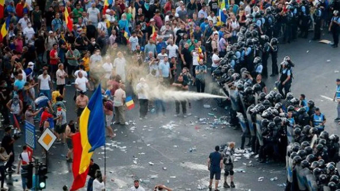 Protest 10 august. Comemorare cu scandal la patru ani de la violenţele din Piaţa Victoriei: 