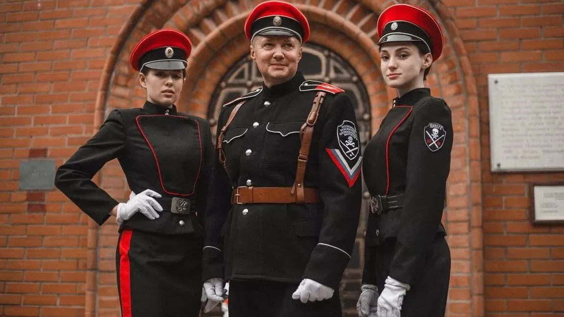 Rusia este, din nou, subiectul ironiilor pe internet, după ultima propunere de uniforme pentru armata Kremlinului: 