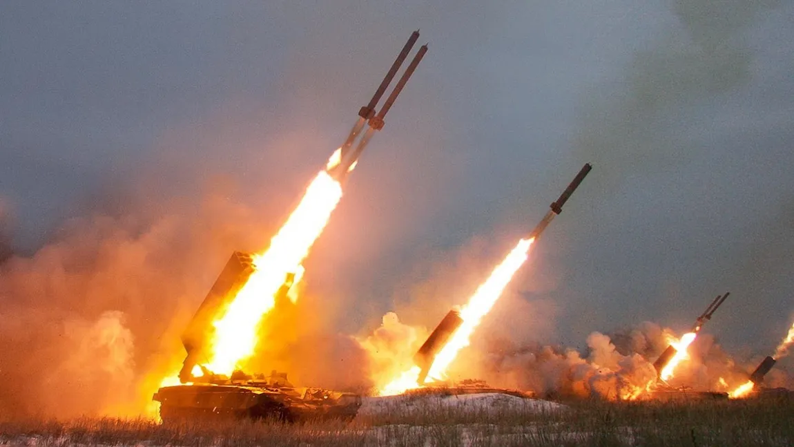 Sirenele de război sună neîncetat, Rusia lansează rachete în rafală în oraşul lui Volodimir Zelenski