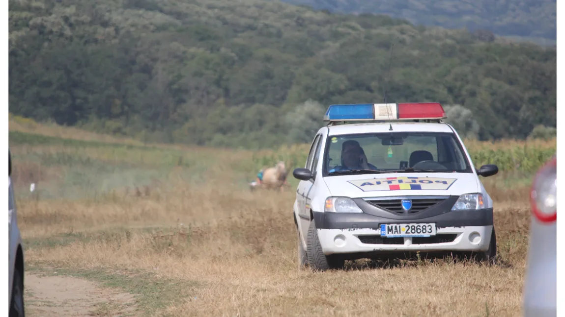 Fugar urmărit ca-n filme de poliţişti şi prins cu focuri de armă pe câmp