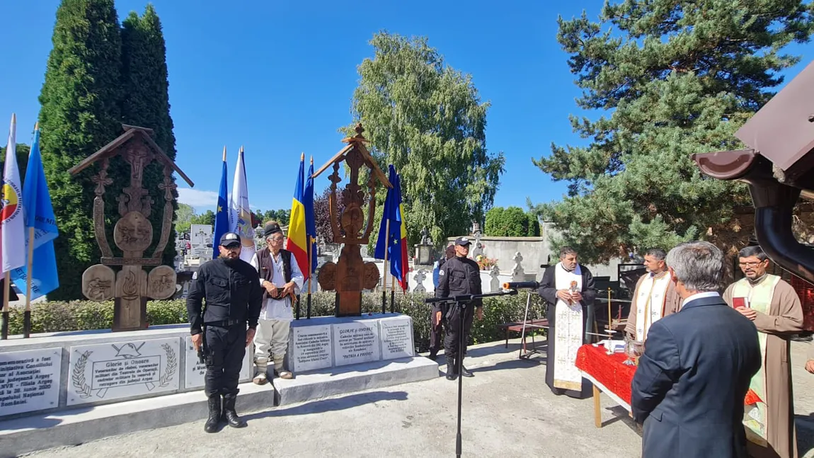 VIDEO: Eveniment controversat la Pitești. Cadrele din Securitate au montat un monument care a provocat revoltă în societate