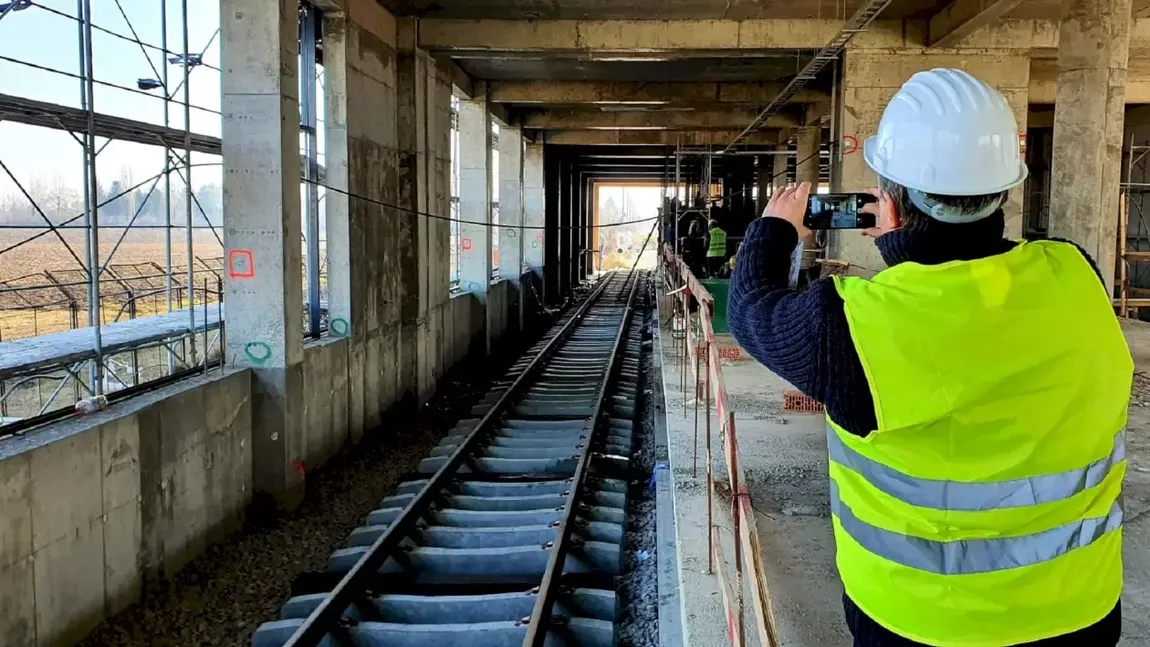 Daniel Băluţă anunţă că staţia de metrou Tudor Arghezi, de pe Magistrala 2, va fi gata în mai puţin de două luni