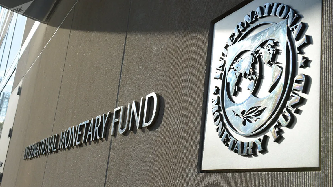 Analiza FMI: Economia mondială nu intră în recesiune. Rusia nu pare afectată de sancțiuni. Marea Britanie va fi singura în scădere