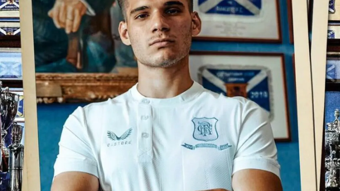 Ianis Hagi, de nerecunoscut la ziua lui. Uite cum și-a făcut apariția