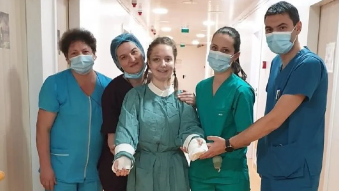 VIDEO Primele imagini cu Alexia, fata cu mâinile amputate și replantate de medicul supranumit 