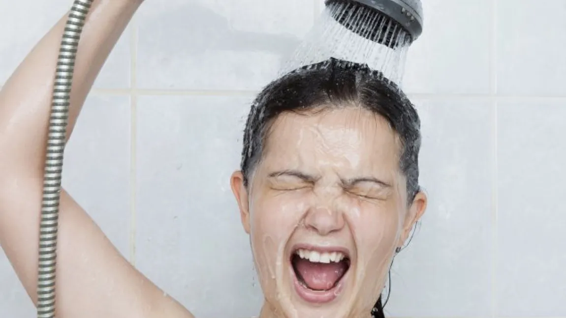 Ce beneficii ai dacă faci un duș rece timp de cinci minute, de două ori pe săptămână