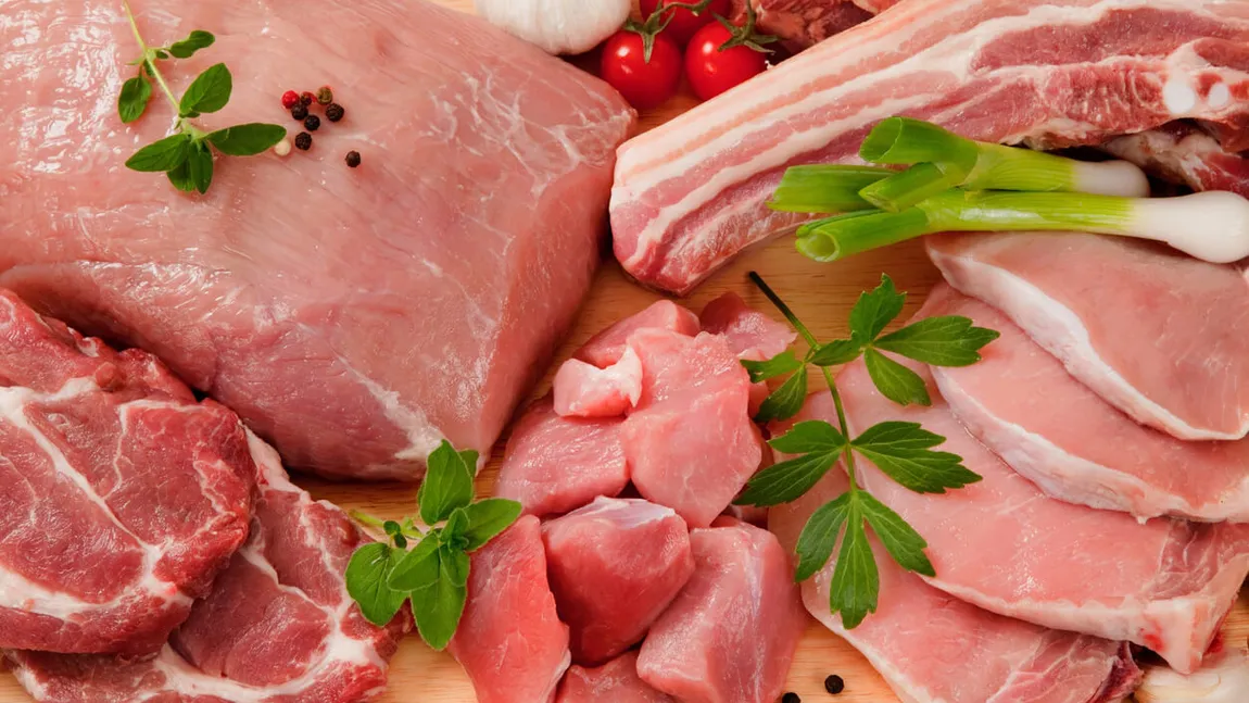 Carnea de porc a devenit un pericol! Românii trebuie să fie foarte atenți de unde o cumpără pentru a nu-și pune sănătatea în pericol
