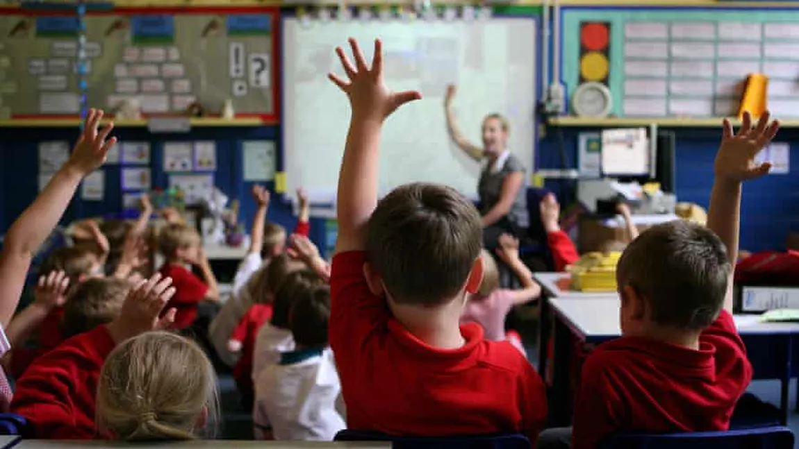 Care este valoarea bursei de studiu în 2023. Ce condiţii trebuie să îndeplinească elevii pentru a primi banii