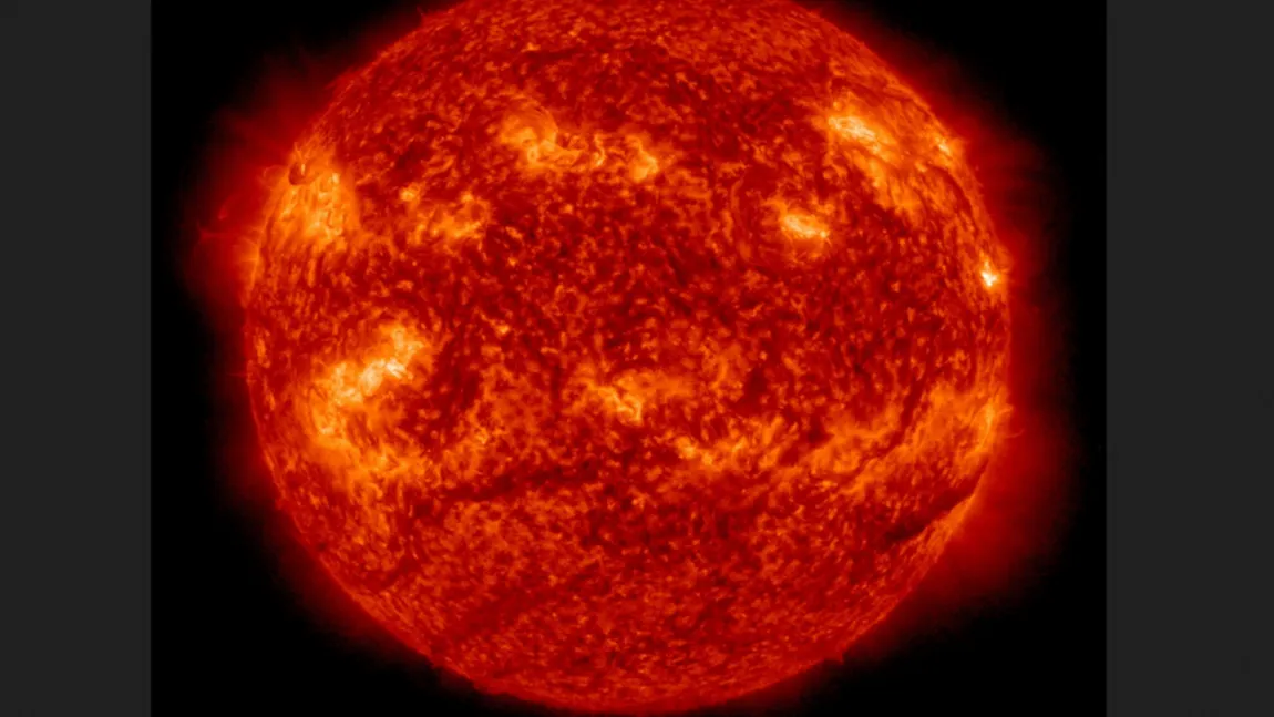 Curiozitate ştiinţifică! O parte din Soare s-a desprins şi s-a rotit în jurul lui. Avertismentul astronomilor