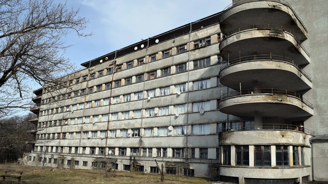 Panică uriașă în județul Caraș-Severin. Acoperișul unui spital TBC s-a prăbușit, peste 150 de pacienți au fost evacuați