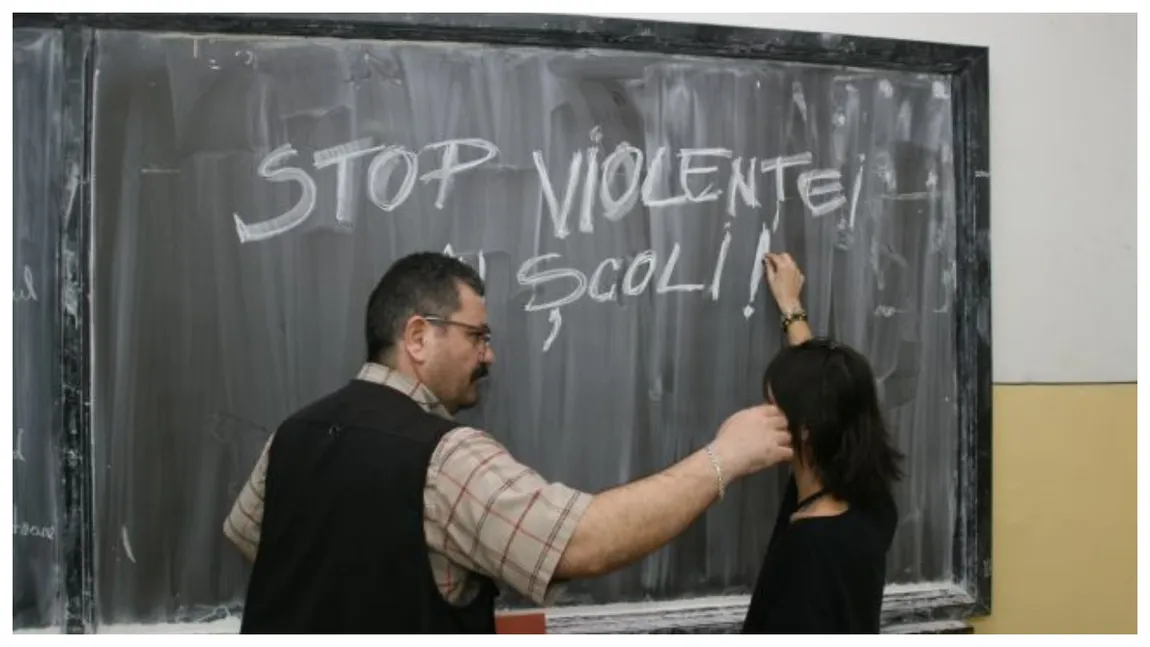 Ce se întâmplă cu profesorii cercetaţi pentru violenţă împotriva elevilor. Anunț de ultimă oră de la Ministerul Educației