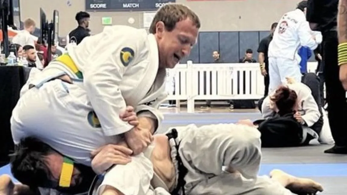 Mark Zuckerberg a câştigat două medalii, aur şi argint, în primul său turneu de jiu-jitsu brazilian