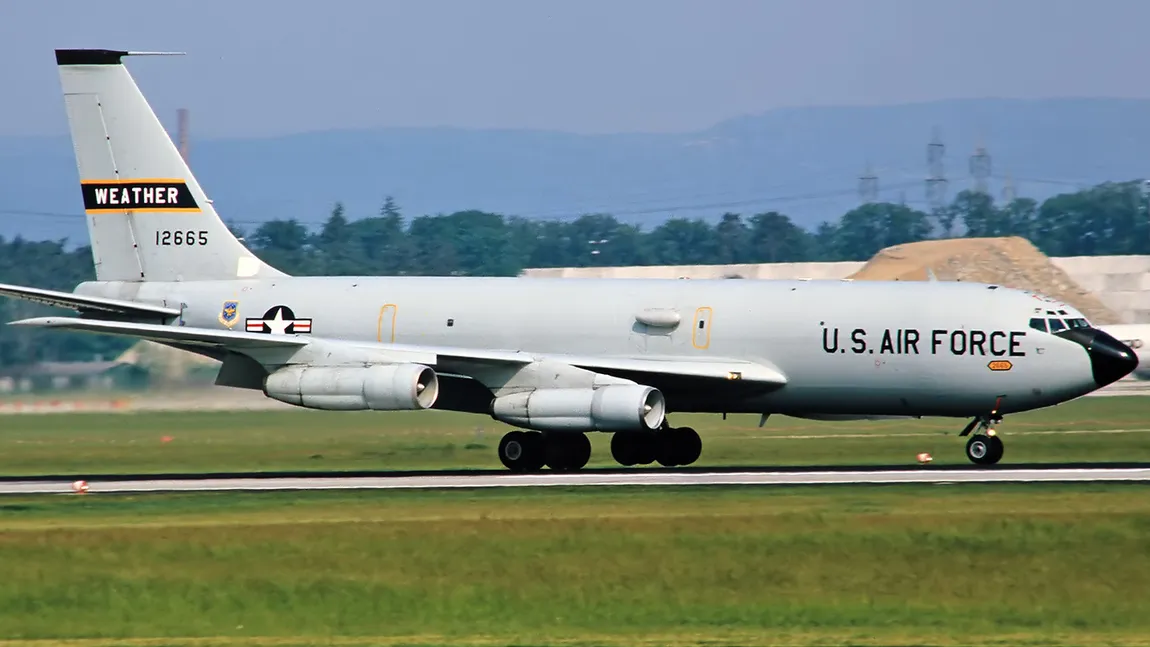 SUA şi-a transferat în Europa singurul avion pentru monitorizare nucleară, în contextul situaţiei centralei din Zaporojie