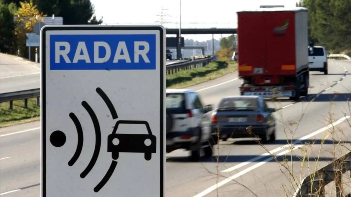 Două camere radar, care au amendat 24.000 de șoferi într-o lună, au fost distruse. Poliţia le va reinstala
