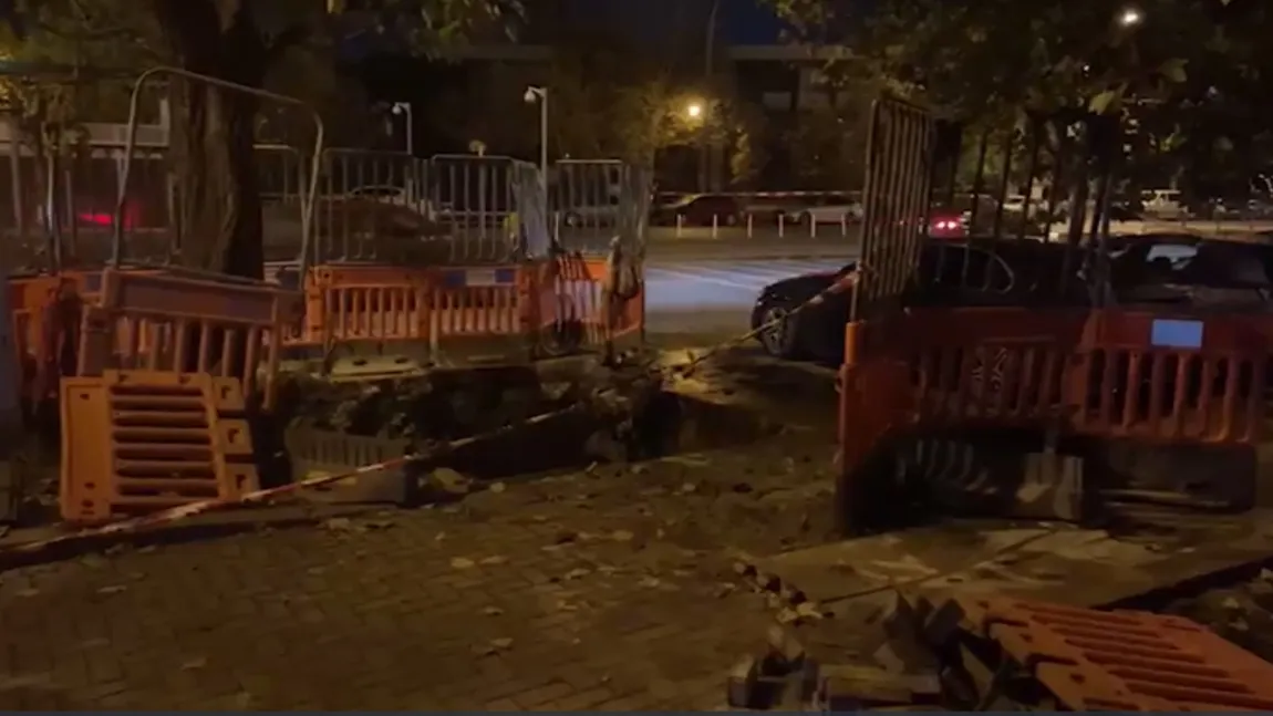 Femeie căzută într-o groapă cu apă în București, resuscitată de trecători
