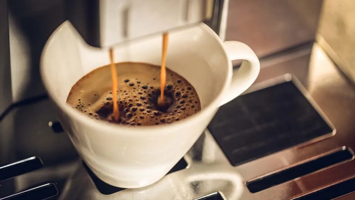 Ce trebuie să faci înainte de a bea cafeaua dimineața. Medicul trage un semnal de alarmă: 