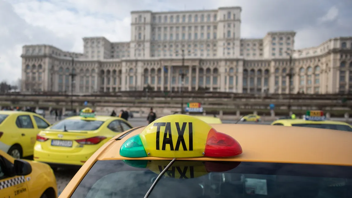 Proteste masive în capitală. Taximetriștii și polițiștii locali, cu miile în stradă