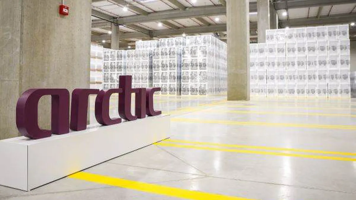 Adio Arctic! Cel mai mare producător de electrocasnice din România îşi schimbă numele